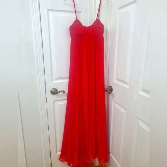 New Marciano  Red Pleated  Dress - Picture 3 of 3